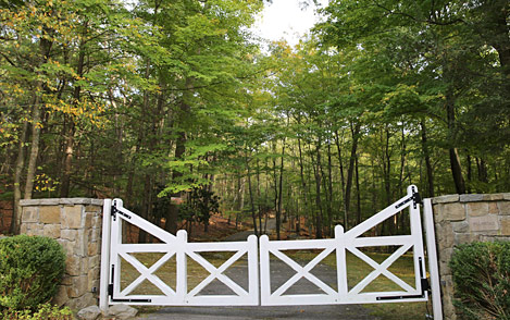 Rock Rim Fence